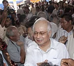 Najib Penuh Idealistik, Praktikal