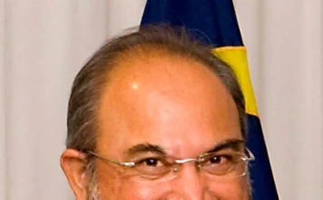 Tan Sri Rastam Mohd Isa